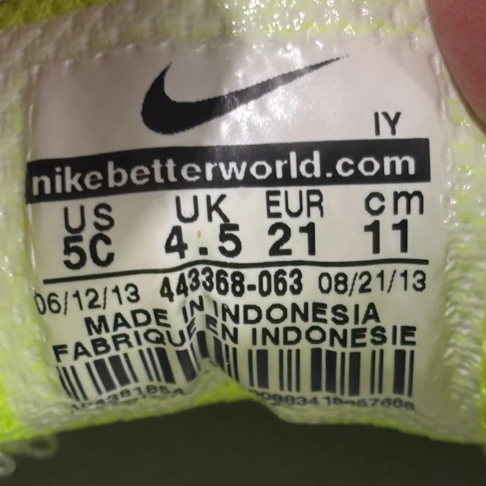 Nike Airmax Pink Gray Green Casual Sneakers Tennis Shies‎ Little Kids Size 5